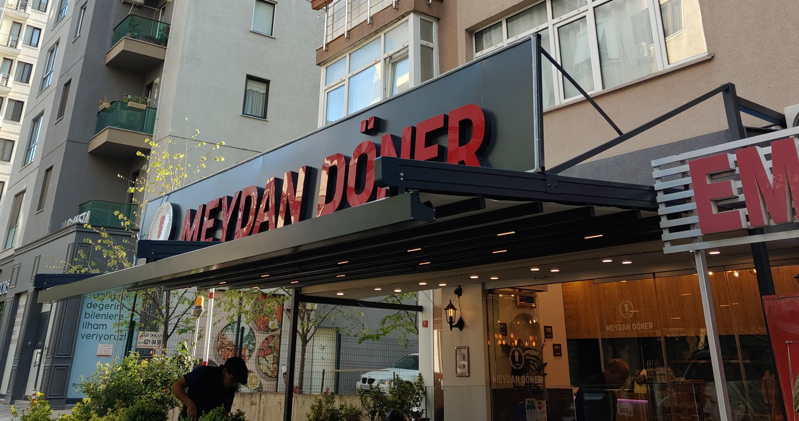Meydan Döner Dış Cephe